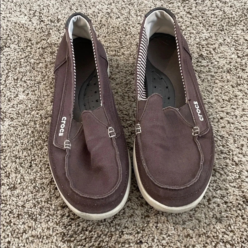 CROCS Brown Mules & Clogs Comfortable Slip-On Footwear - Picture 1 of 2